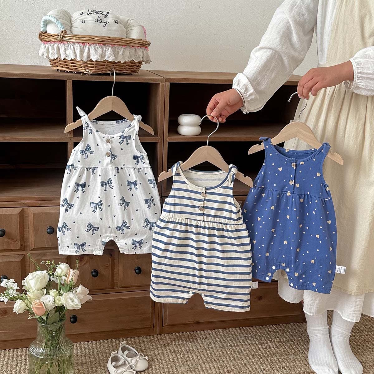Children's clothing sleeveless vest jumpsuit summer thin section male and female baby striped harem baby outing crawling clothes cross-border