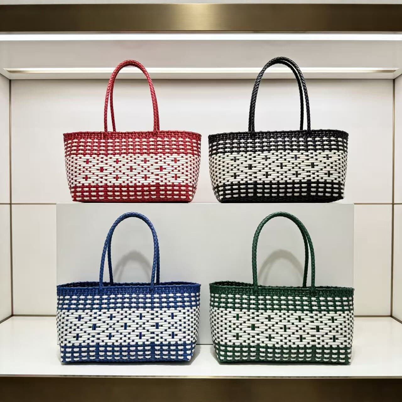 New Woven Tote Bag Handwoven Straw Basket Bag for Women Fashion Contrast Color Beach Vacation Commuter Bag