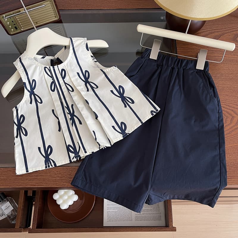 Girls' Outfit 2026 Summer New Baby Sleeveless Doll Top Korean Style Loose Trendy Five-Inch Shorts Two-Piece Set Fashionable