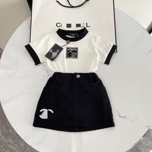 Summer New Girls Versatile Skirt Kids Printed Short Sleeve Top 2-Piece Set Trendy T-Shirt Short Skirt Set Fashion