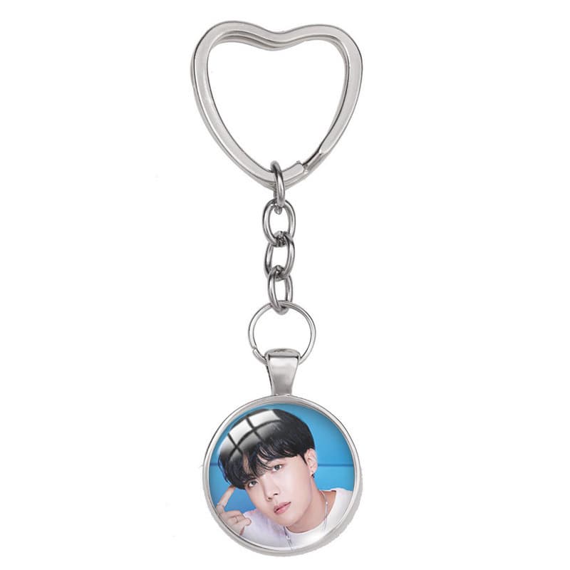 Cross-border BTS Heart-shaped Keyring Bangtan Boys Keychain Cute Time Gem Keychain Accessory