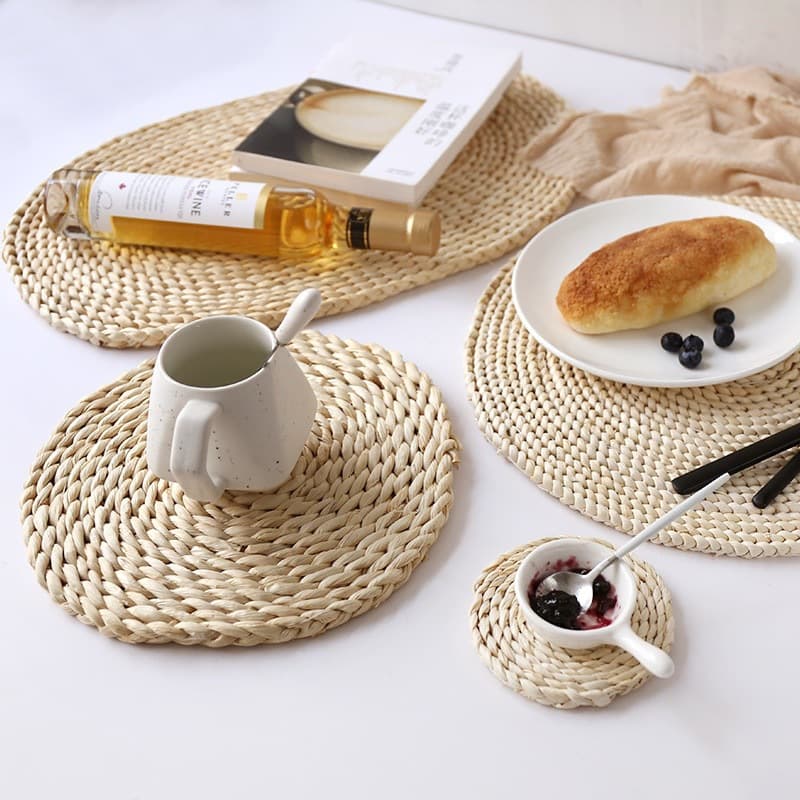 Japanese Style Household Natural Corn Hulk Handmade Straw Table Mat Thickened Heat Insulation Mat Plate Mat Household Heat Resistant Pot Mat Placemat