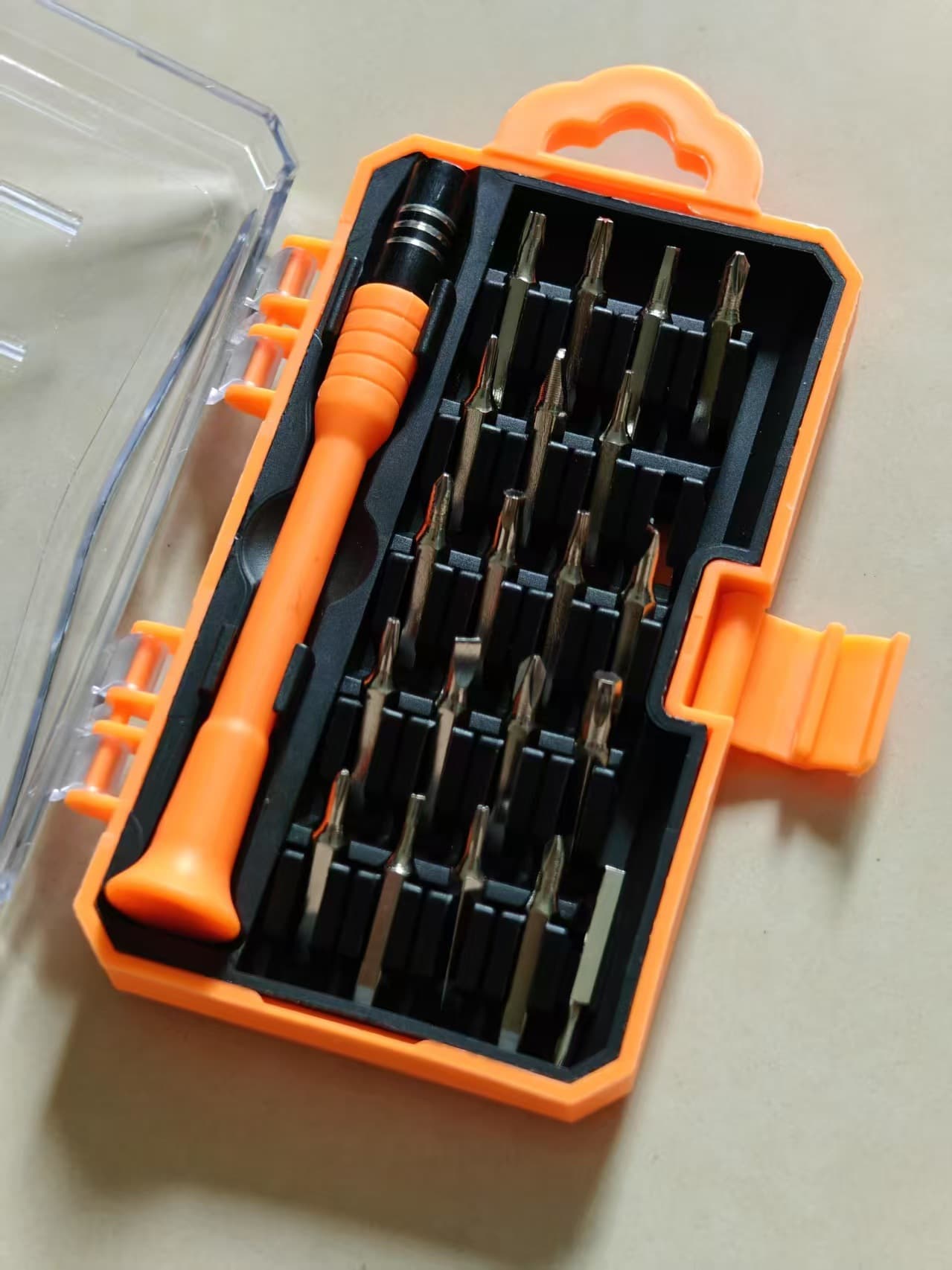 Factory-direct multifunctional screwdriver repair tool manual hardware set wholesale cross-border insulated safety