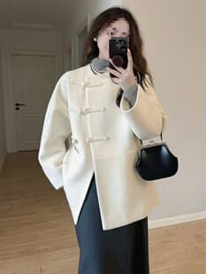 New Chinese Style Guofeng Frog Button Wool Coat for Women, Autumn/Winter New Vintage Look, Petite Fit Woolen Coat
