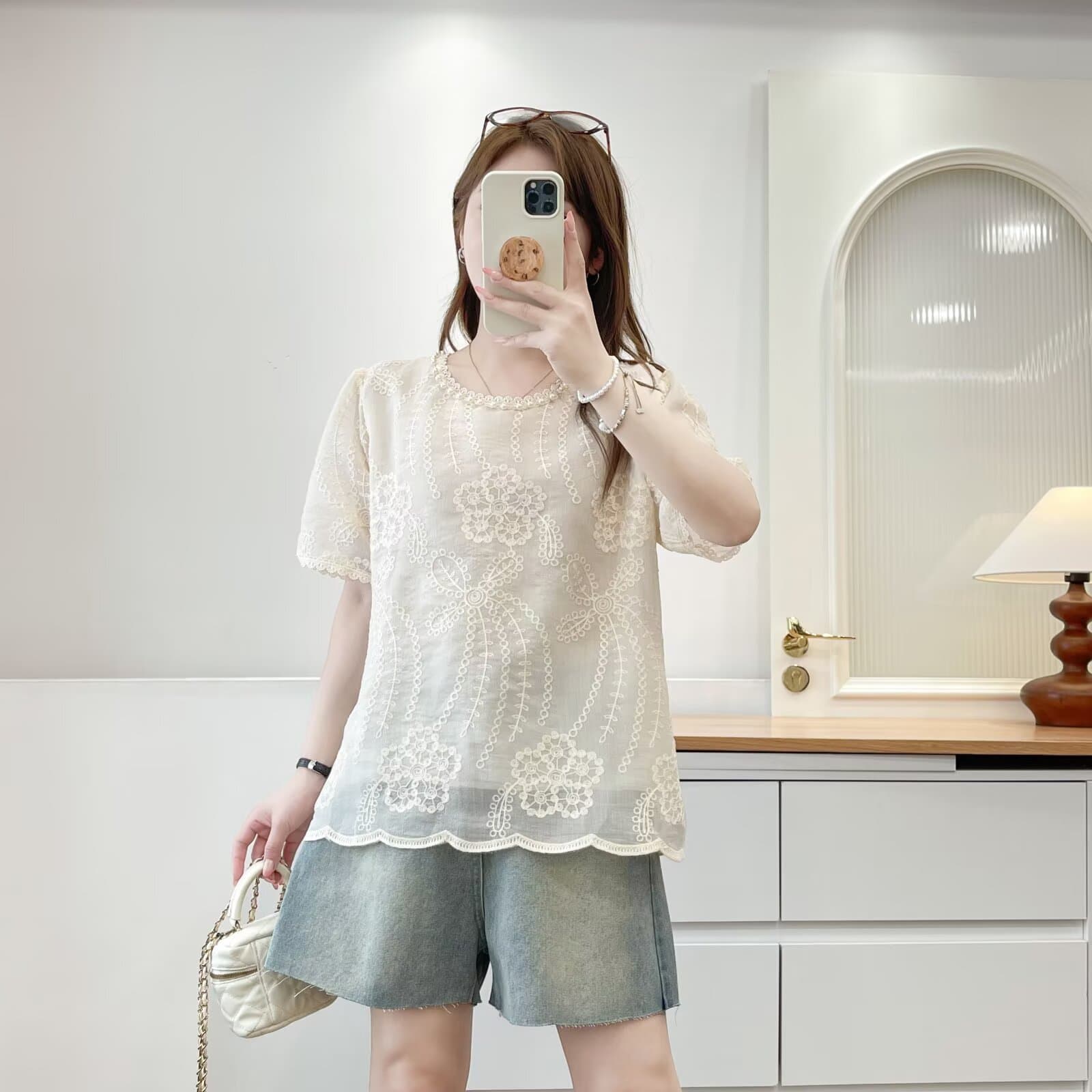 100kg New Summer Fashion for Plus Size Women: Stylish Embroidered Lace Short Sleeve T-Shirt Top for Women 0564