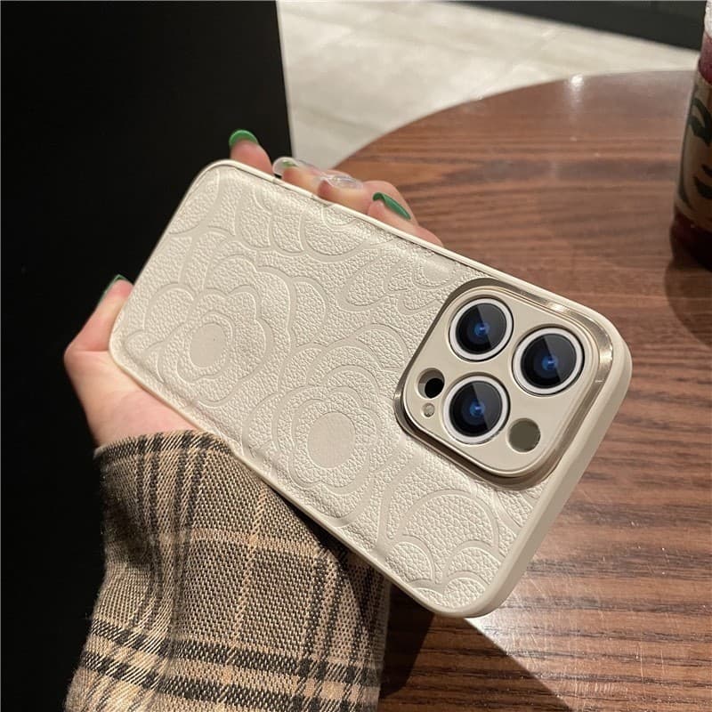Suitable for Apple 17 promax camellia leather phone case metal lens iPhone 16 all-inclusive 15 protective cover