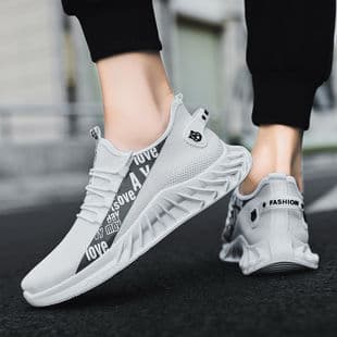 New Summer 2023 Breathable Flyknit Mesh Trendy Shoes Korean Style Men's Sports Casual Comfortable Running Shoes