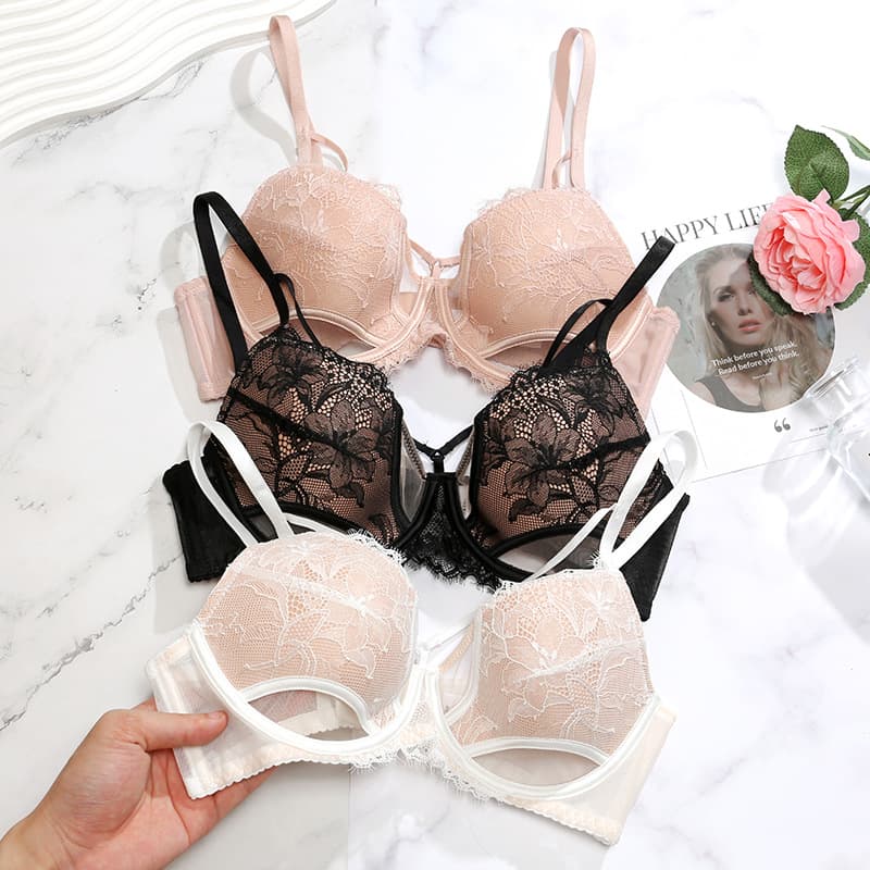 Wholesale of breathable women's bras for small busts, featuring mesh support, black sexy lace, and a push-up design.