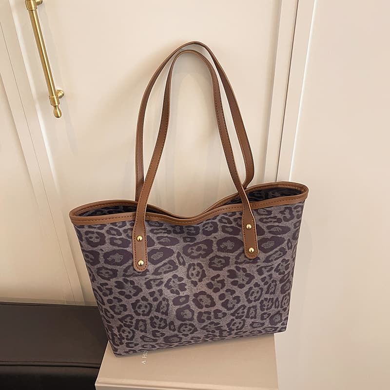 Bags for women 2026 spring new commuter style women's bags leopard print fashion large capacity cross-border shoulder bag women's tote bag