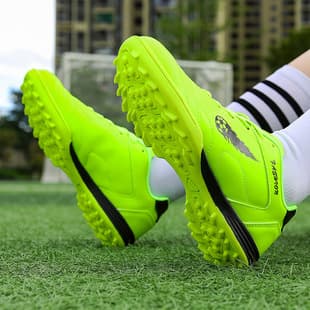 New Boys' and Girls' Soccer Shoes with Short Studs, Soccer-Specific Shoes for Older and Younger Kids, Durable and Practical Training Sports Shoes for Children
