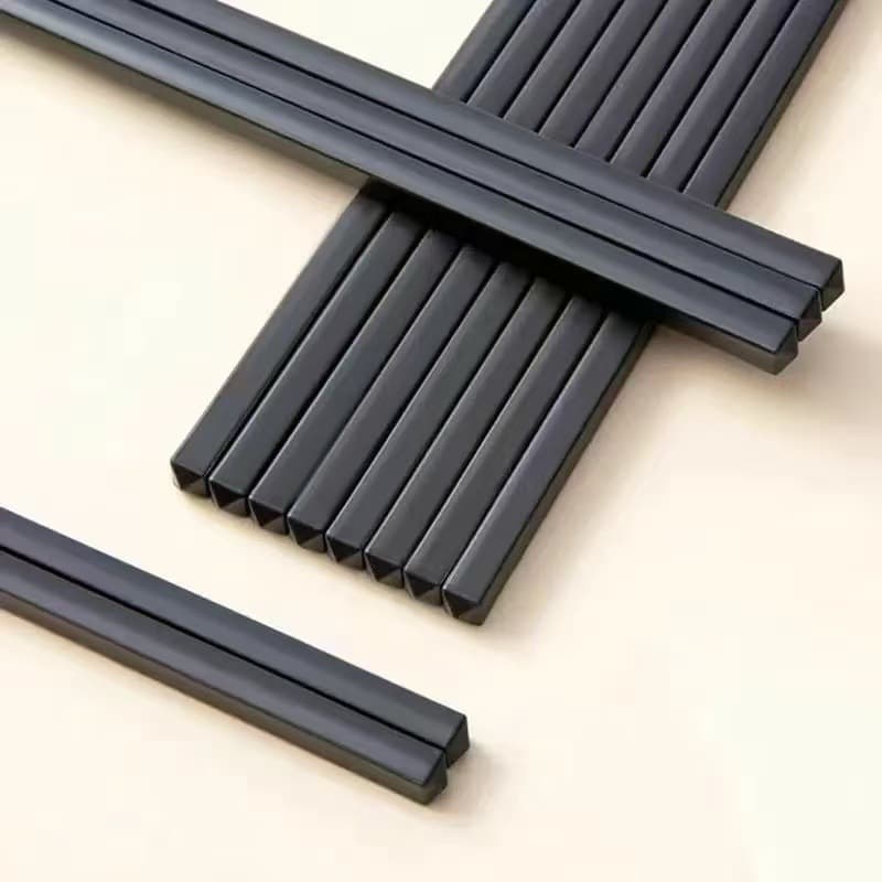 Black chopsticks for home and commercial use, slip-resistant for restaurants and cafeterias, plastic, heat-resistant, sterilizable, mold-resistant, wholesale.