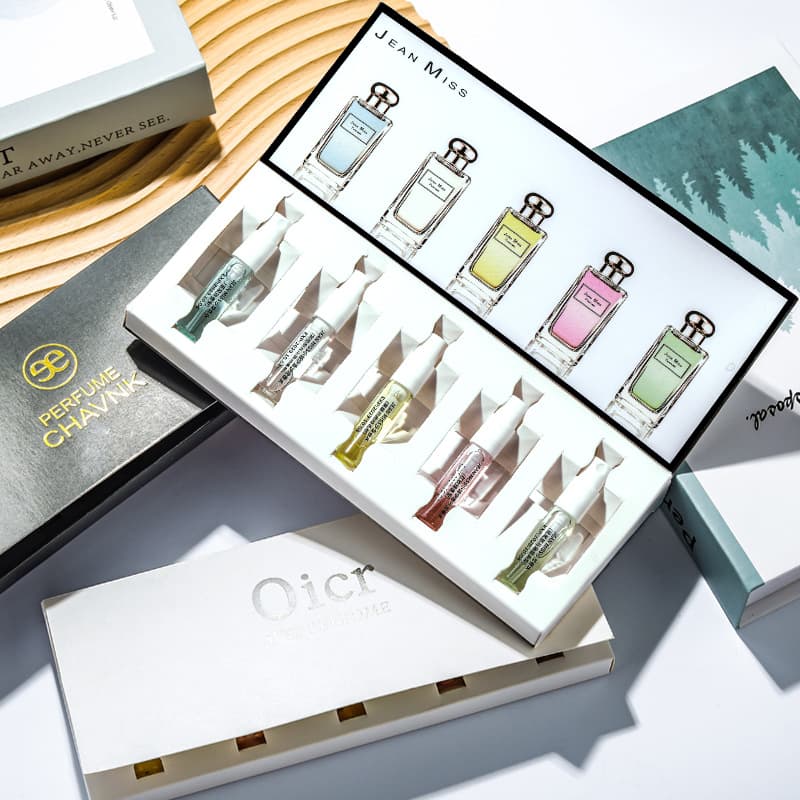 Cross-border live streaming TK hot-selling brand men's and women's perfume 3ml 5-piece gift box set, perfume wholesale factory direct sales