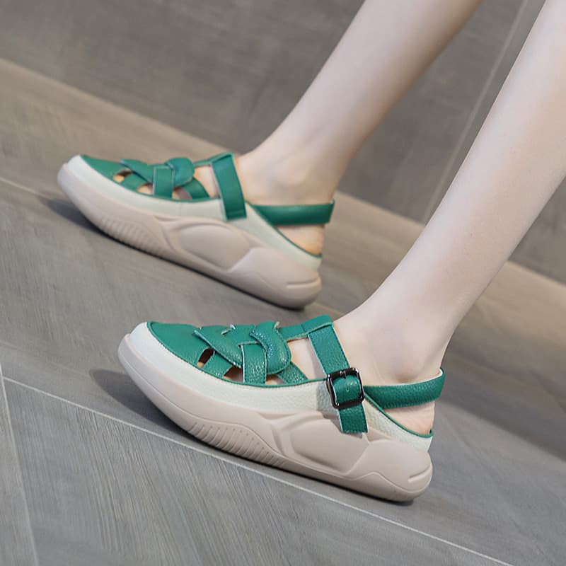 Women's Sandals 2026 New Style Leather Flat-Soled Closed-Toe Soft-Soled Maternity Shoes Casual Fashion Outdoor Color-Blocked Beach Sandals