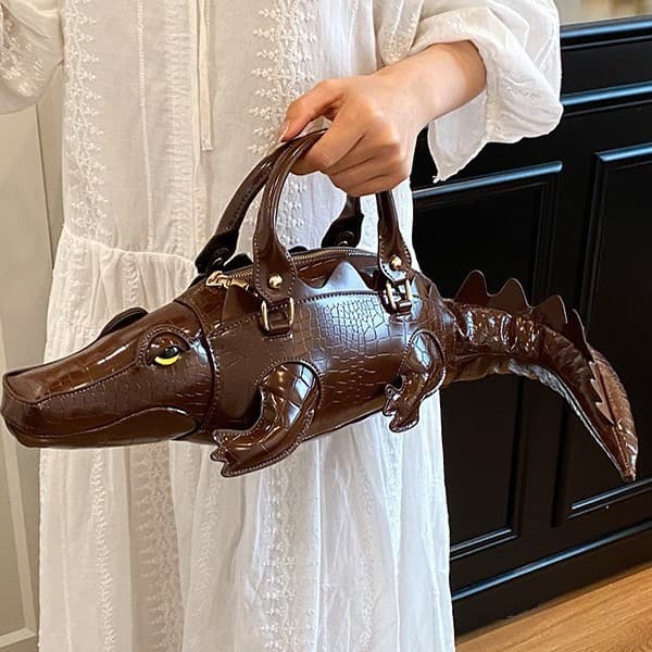 Foreign trade creative weird handbag shoulder bag 2025 about posture design three-dimensional crocodile bag hot girl crossbody bag
