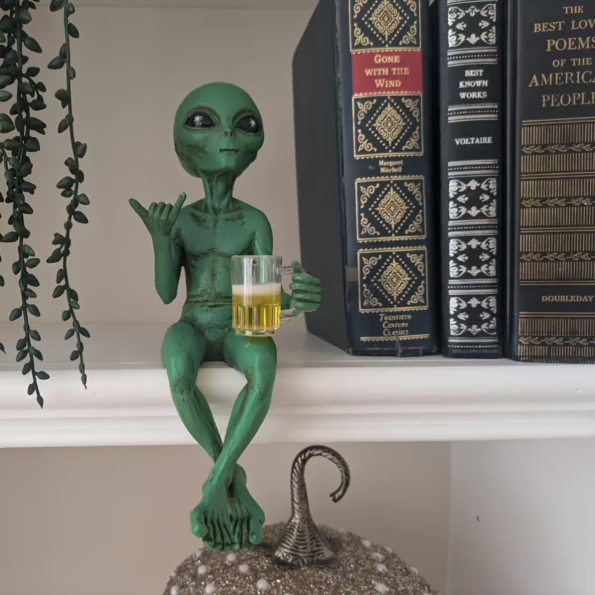 Cross-border Alien Drinking Resin Craft Funny Alien Statue Alien Resin Statue Wholesale