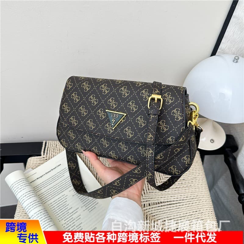 2026 cross-border European and American solid color trend presbyopic light luxury printed retro pendant armpit versatile fashion bag for women