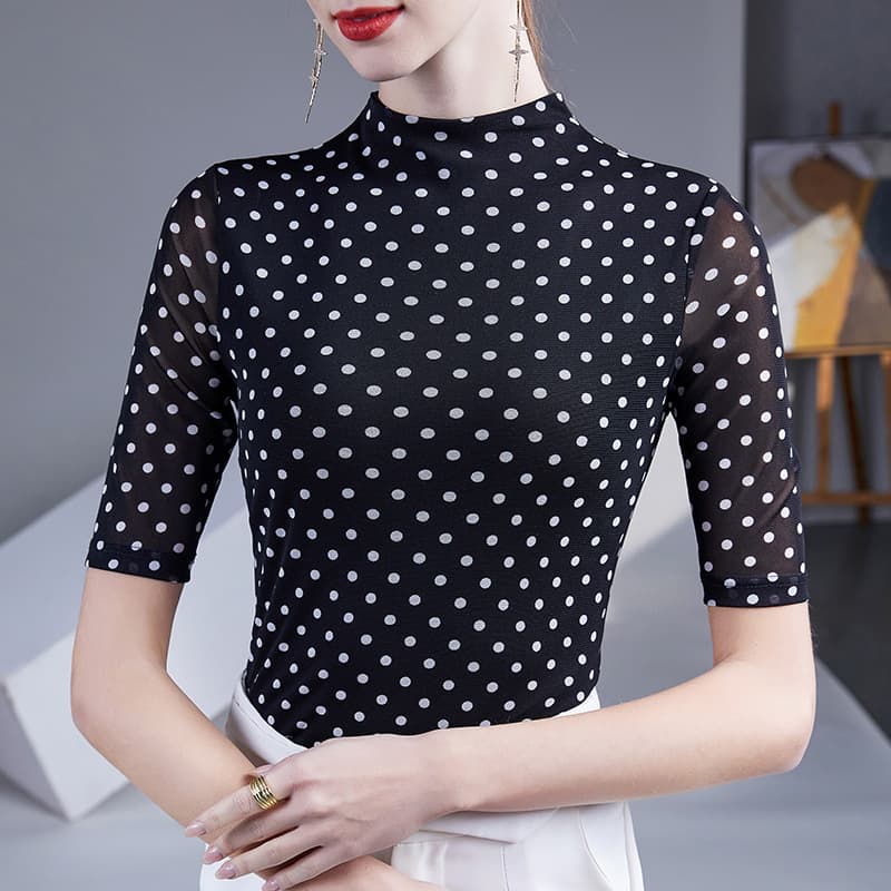 Mid-Sleeve Mesh Base Shirt with Polka Dot Print, Elegant Plus-Size Gauze T-Shirt, Five-Quarter Sleeve Inner Wear for Women