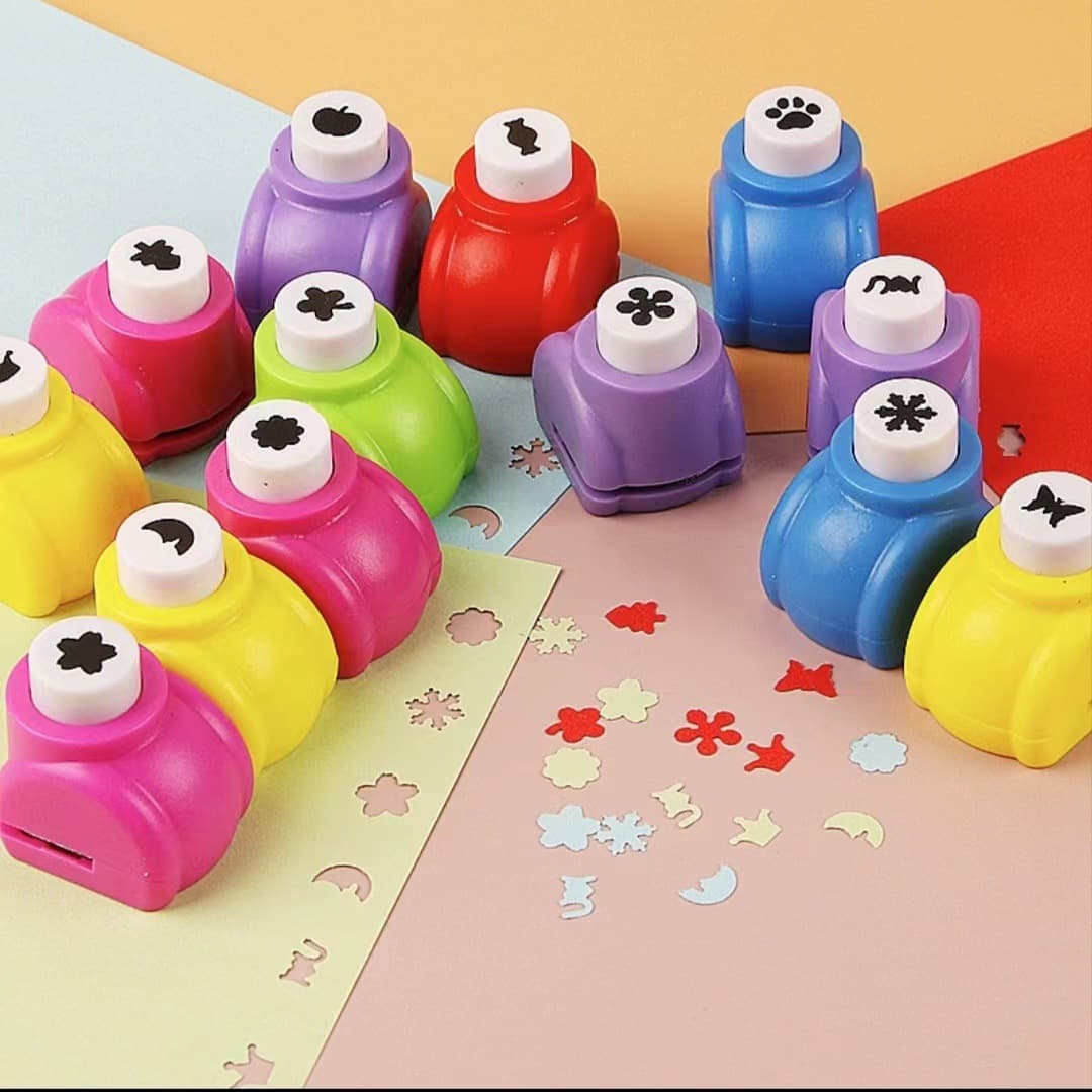 Small embossing tools for children's DIY craft materials, kindergarten educational card making, bulk flower pattern punchers