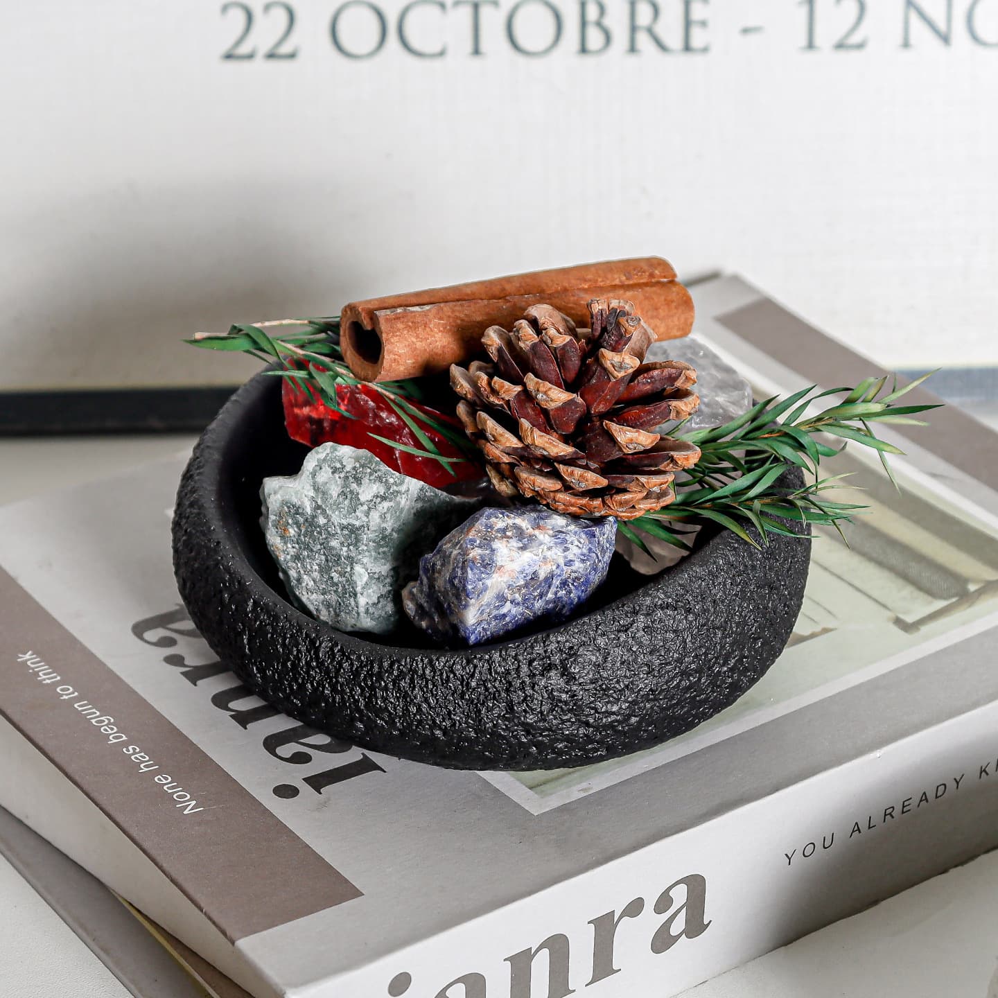 New product of cement diffuser stone fragrance container ins style non-porous moon pattern cement mini homemade diffuser stone high feet