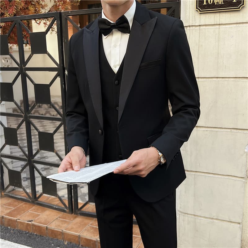 Men's Spring Peak Lapel Double-Breasted Suit Set Slim Fit Wedding Suit Three-Piece Set Group Purchase Wholesale
