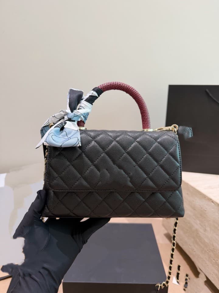 Cowhide Diamond Quilted Handbag 2026 New Fashion Chain Shoulder Bag Crossbody Bag Women's Bag O938