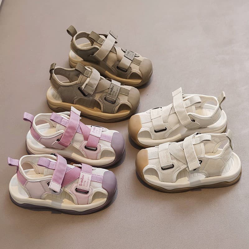 Girls' Sandals Summer 2025 New Style Children's Sports Soft Sole Beach Shoes Closed Toe for Older and Younger Boys