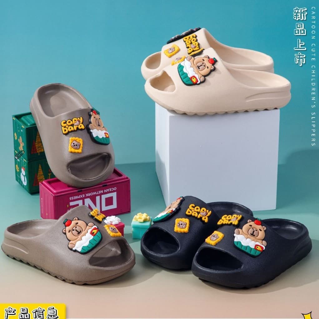 2025 New Style Children's Slippers with a "Stepping on Poop" Feel, EVA, Suitable for Boys and Girls, Indoor and Outdoor Wear, Cartoon Style, Cross-border In-stock.