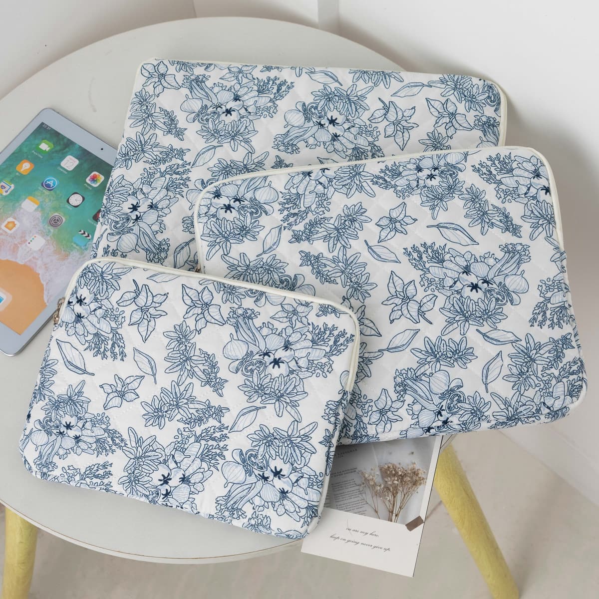Love Floral Patterned Computer Protective Case Inner Lining Bag for 11 13 15 Inch Tablets and Computers Unisex Polyester Cotton Breathable
