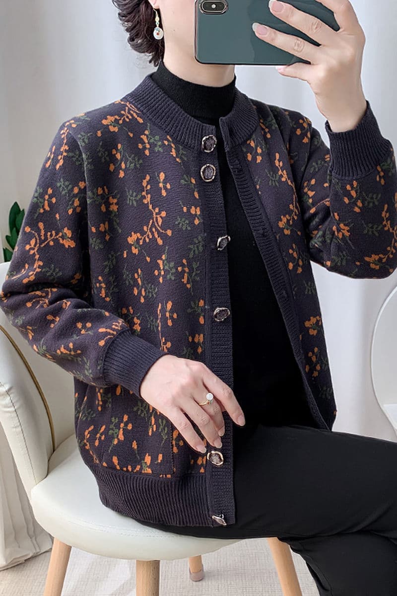 Mother's autumn coat, middle-aged and elderly women's top, grandmother's sweater cardigan, winter knitwear, elderly women's clothes