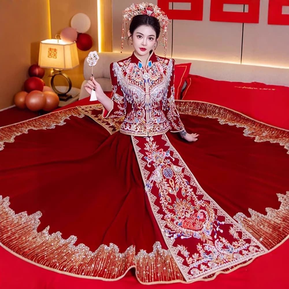 2025 New Velvet Spring Xiuhe Wedding Dress, Phoenix Crown and Xiapei, High-End Luxurious New Chinese Style Gown