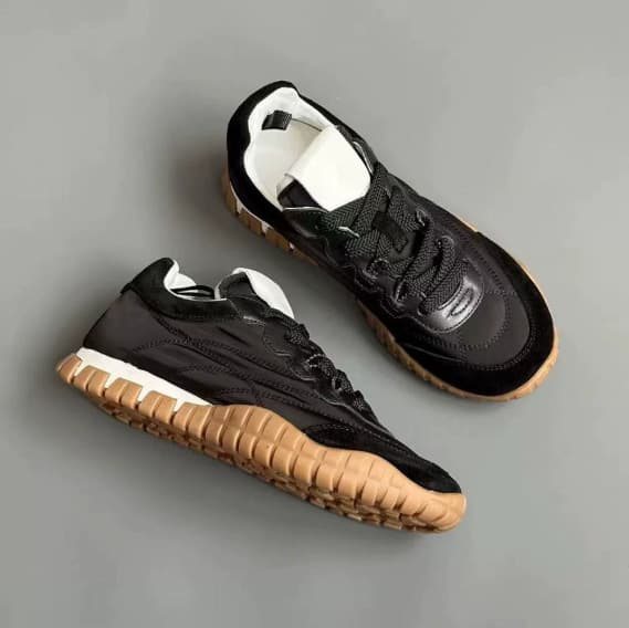 Amiu Color-Block Thick-Soled German Training Shoes for Women 2025 New Style Genuine Leather Round-Toe Lace-Up Casual Sneakers