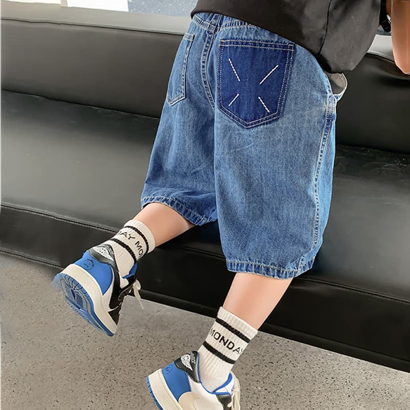 Boys' Denim Knee-Length Shorts 2026 New Style Sporty Pants Fashionable Children's Loose Shorts Casual Pants for Middle School Students Trendy