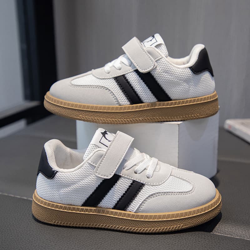 Boys and Girls Spring Autumn New Sports Shoes Simple Versatile Flat Sole Board Shoes Velcro Mesh Running Shoes German Training Shoes