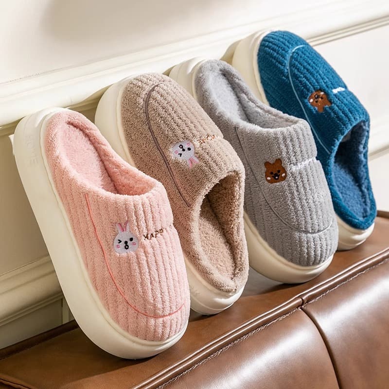 Women's Cotton Slippers for Home Daily Use, Warm and Non-Slip, Thick Sole with Plush Lining, Wholesale Winter Slippers