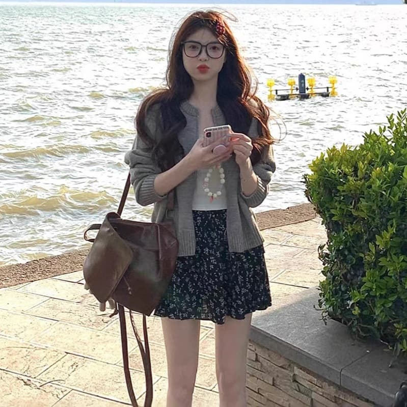 Korean Black Floral Short Skirt for Women Summer 2025 New Cake Skirt Half Skirt Petite A-Line Skirt Half Skirt