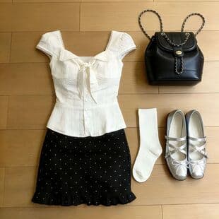 Amazon Women's White Blouse 2026 New Summer Short Sleeve French Top Short Lace V-Neck Shirt