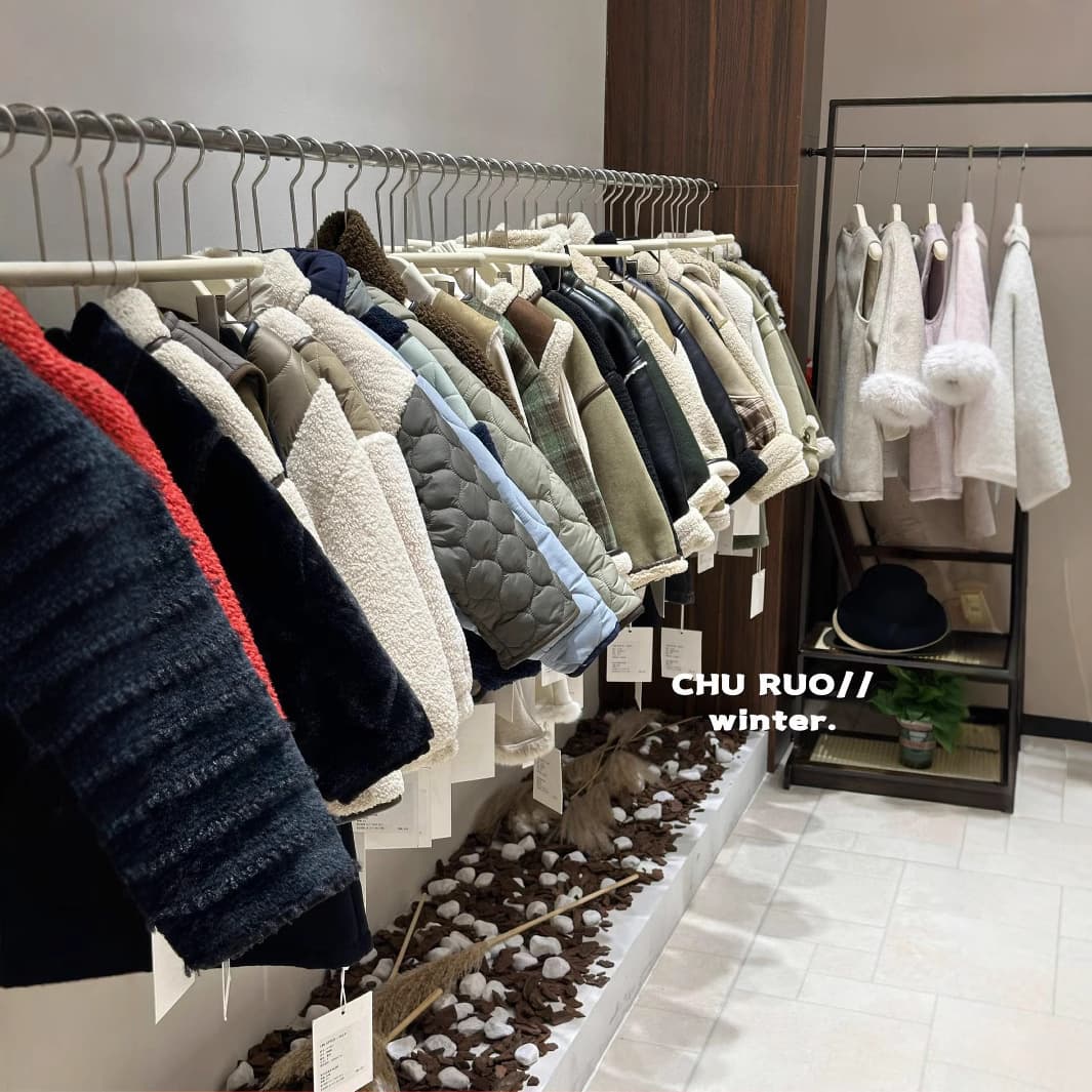 Children's clothing stall factory supply, wholesale mixed surplus stock, Bala Bala children's wear mixed batch surplus wholesale.