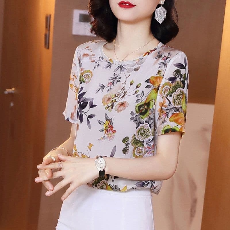 Women's Short-Sleeved T-Shirt, New Summer Style, Loose-Fitting Retro Print Top, Ethnic Style, Cool and Fashionable Top for Young Moms