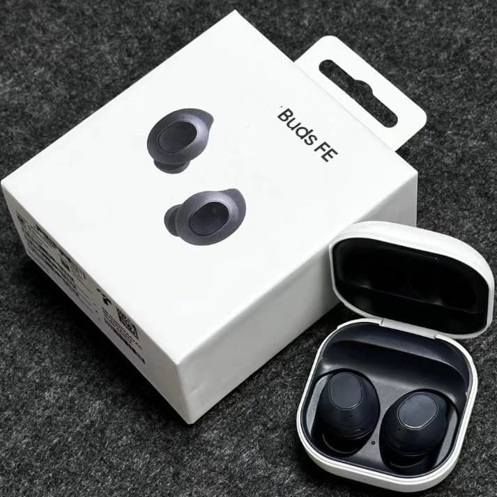 Cross-border Hot Selling Bluetooth Earbuds R400 True Wireless Buds FE Bluetooth TWS Earphones Hall Switch Wireless Charging