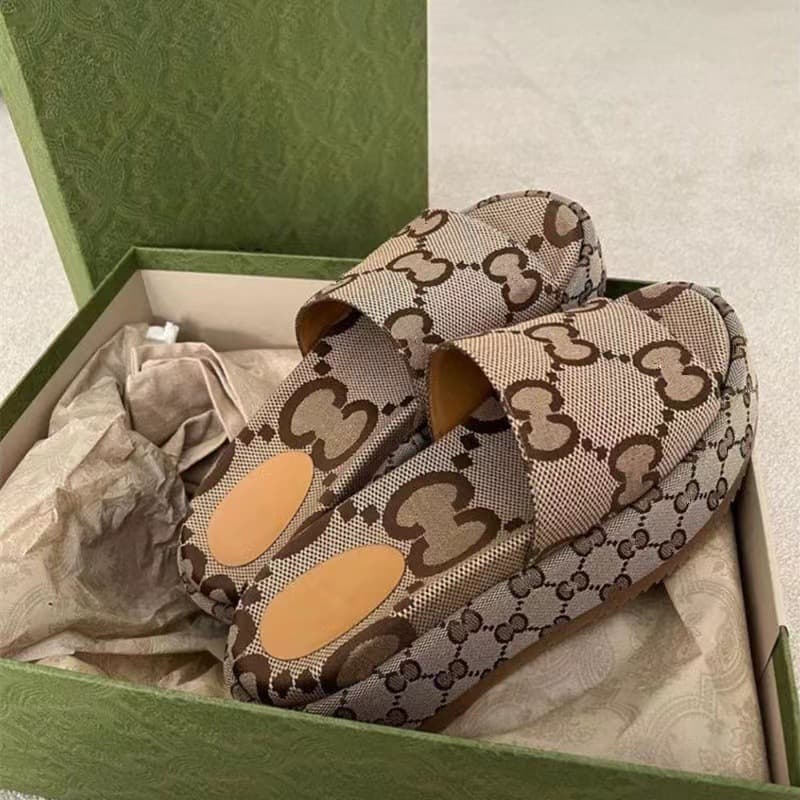 Cross-Border Foreign Trade Brand New Trendy Embroidered Printed Thick-Soled Casual Women's Sandals