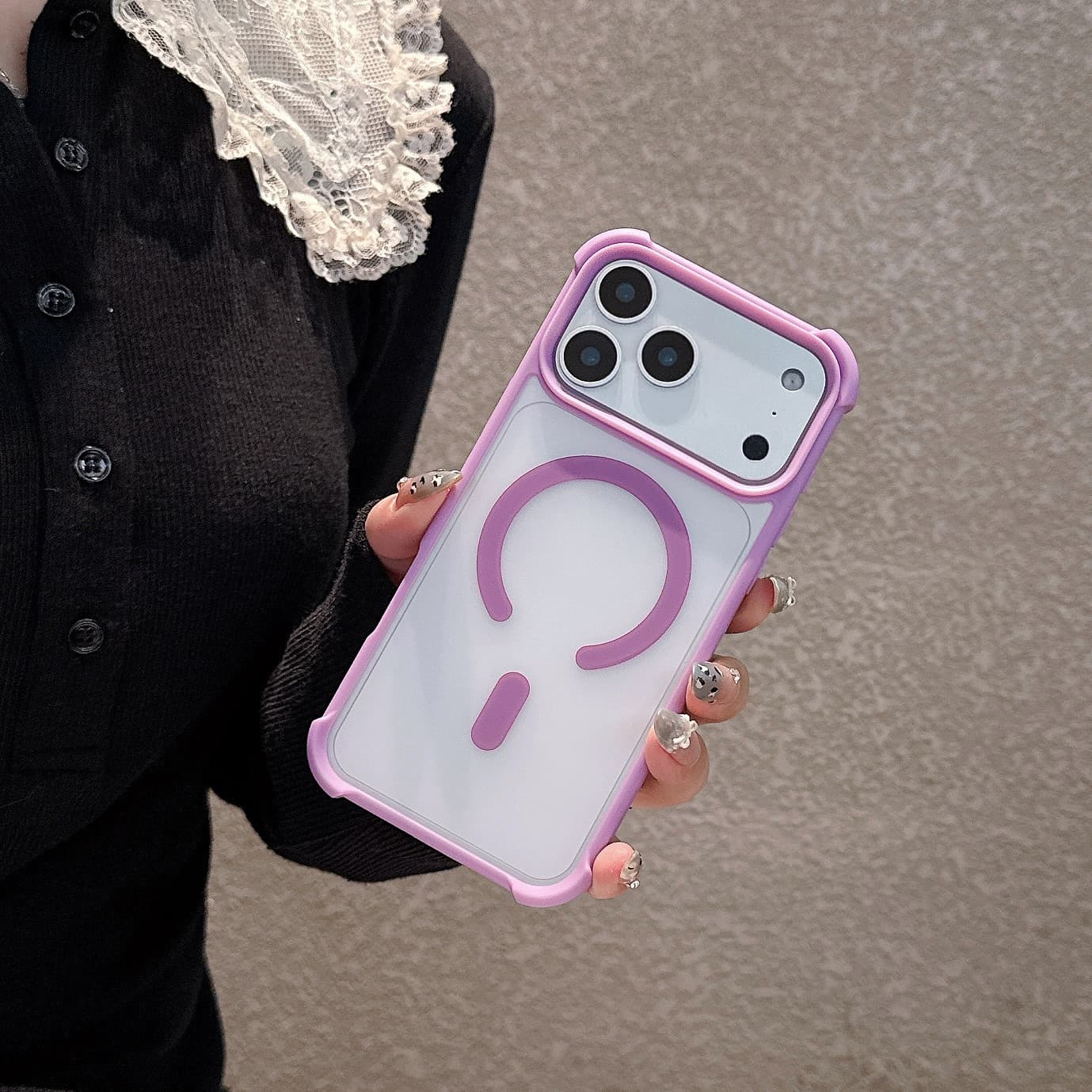 The new four-corner airbag is suitable for Apple iPhone 17 Promax mobile phone case, magnetic Apple 16 anti-fall protective cover