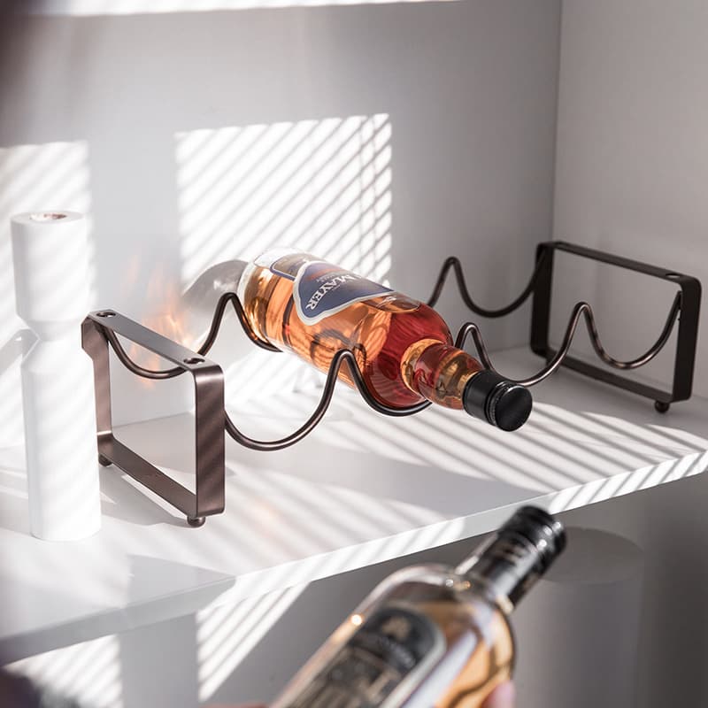 European Style Wine Rack Iron Art Display Stand Bottle Holder Stackable Red Wine Rack Creative Iron Wire Wine Cabinet