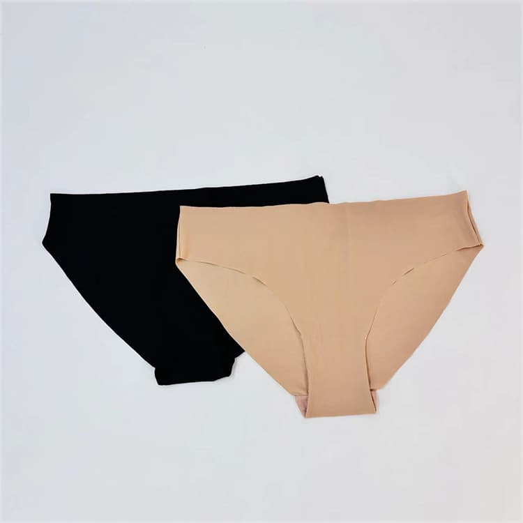 Seamless Women's Underwear Mid-Rise Triangle Panties Summer Nylon Breathable Shorts for Export to Europe and America
