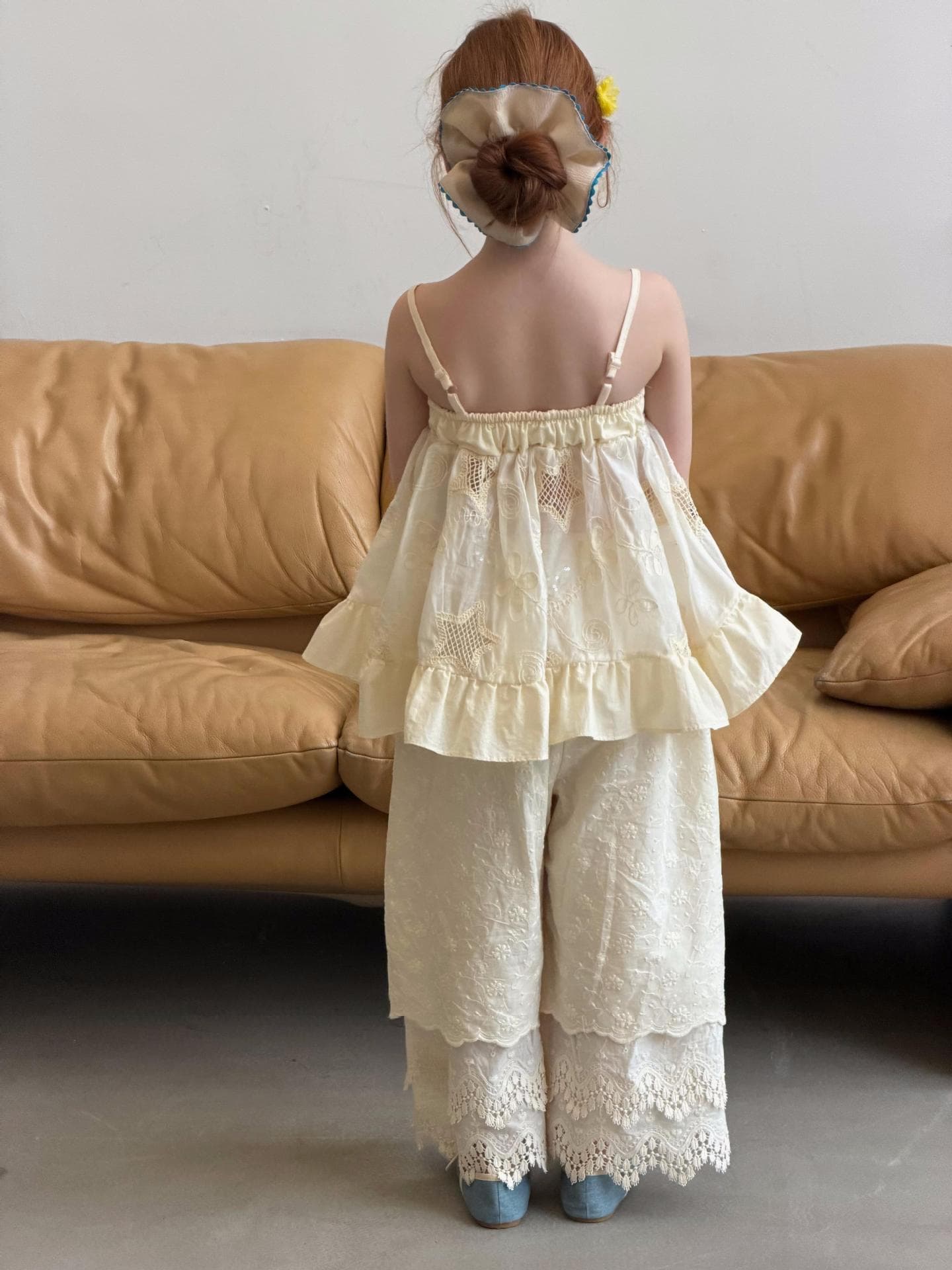 Jianzi Egg Korean-style Kids' Clothing 2026 Summer New Girls' Camisole Beige Tube Top Lace Vacation Top