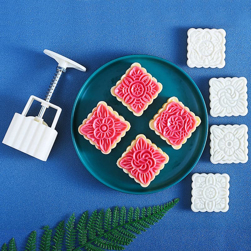 Baking mold Snowy Mid-Autumn mooncake mold 100g household hand-pressed square mooncake mold baking tools