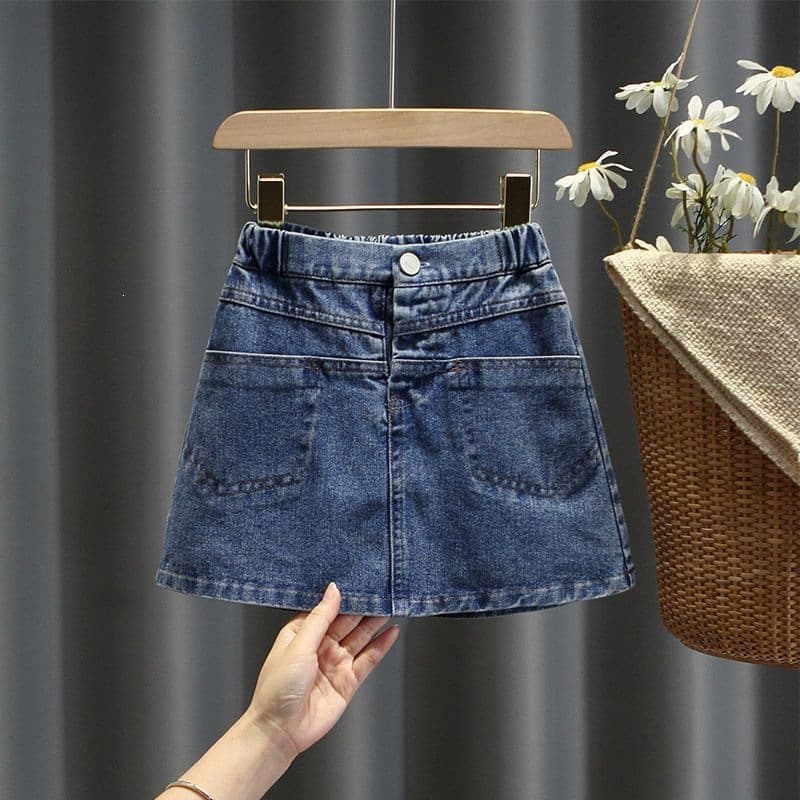 Girls' niche temperament denim skirt baby's fashionable and versatile A-line skirt foreign style children's Internet celebrity hip-covering half-length skirt