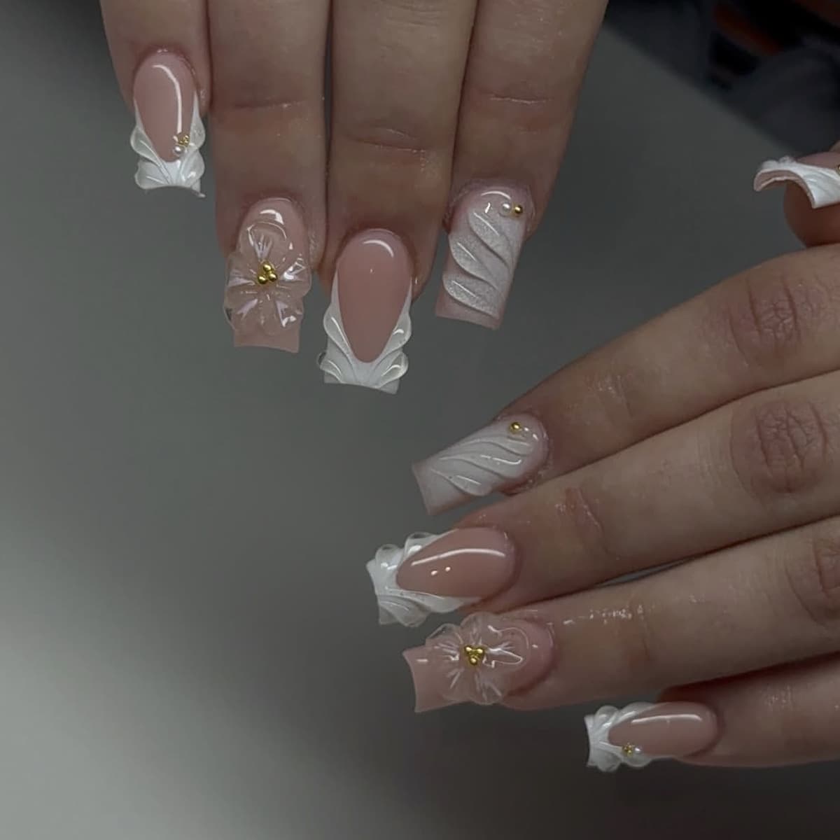 Spring and Summer New White French Tip 3D Gel Flower Water Wave Removable Fake Nail Patches