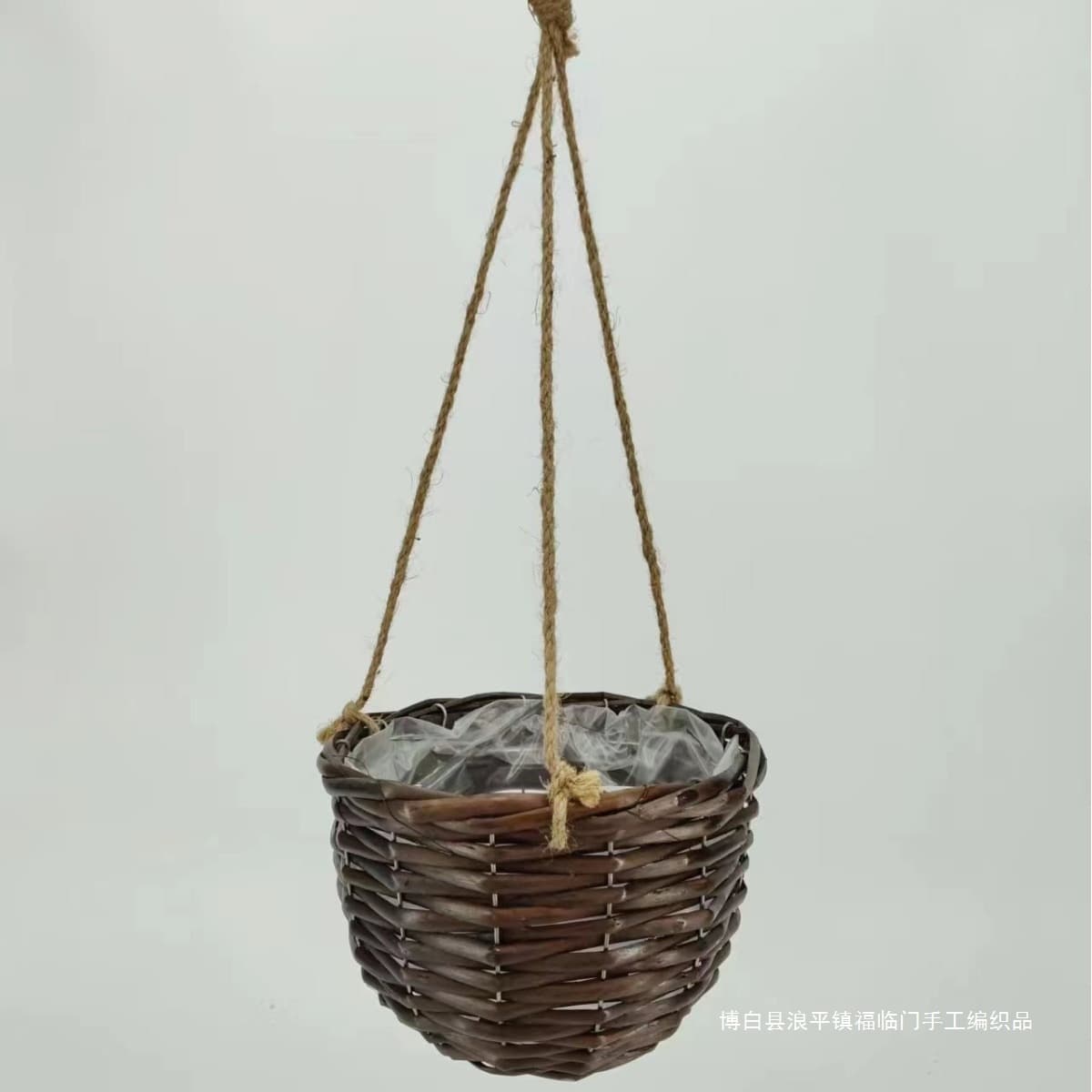 Source factory natural willow and hemp rope woven hanging planters, seedling baskets, floral art for indoor and outdoor faux arrangements.