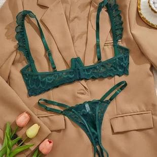 Sexy Lingerie Open Crotch Amazon Hot Selling Cross-Border Lace Hollow Out Two-Piece Set