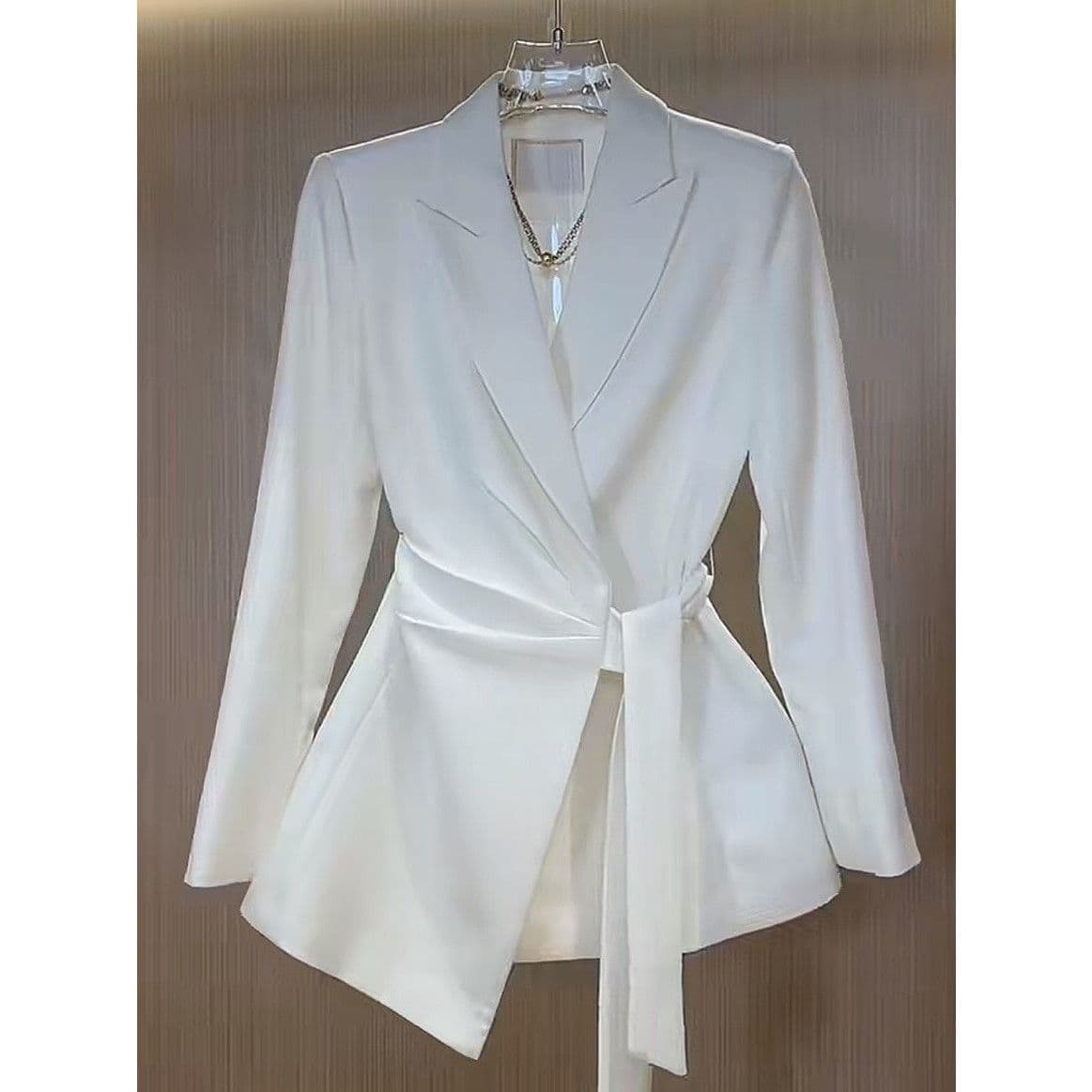 2025 Spring New Belted Slim-Fit Blazer for Women, Stylish Slimming Design, Casual Business Suit Jacket
